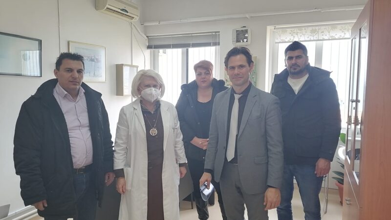 Επίσκεψη Τζέκου στο Κέντρο Υγείας: “Χρόνια προβλήματα, υποδομές και ελλείψεις προσωπικού”