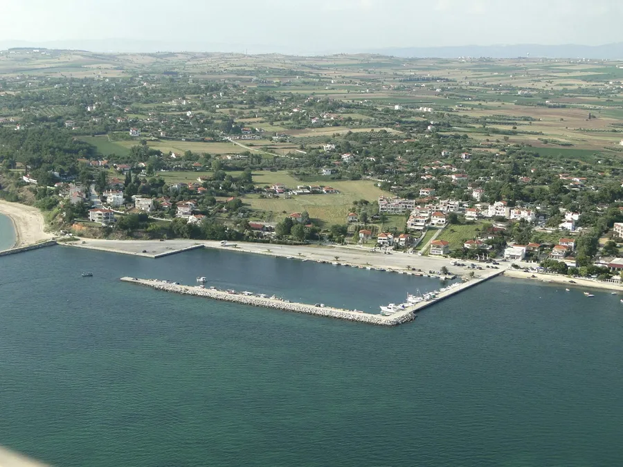 Αυτοκτονία στην Επανομή: Ανδρας πάτησε γκάζι και έπεσε στη θάλασσα (ΒΙΝΤΕΟ)