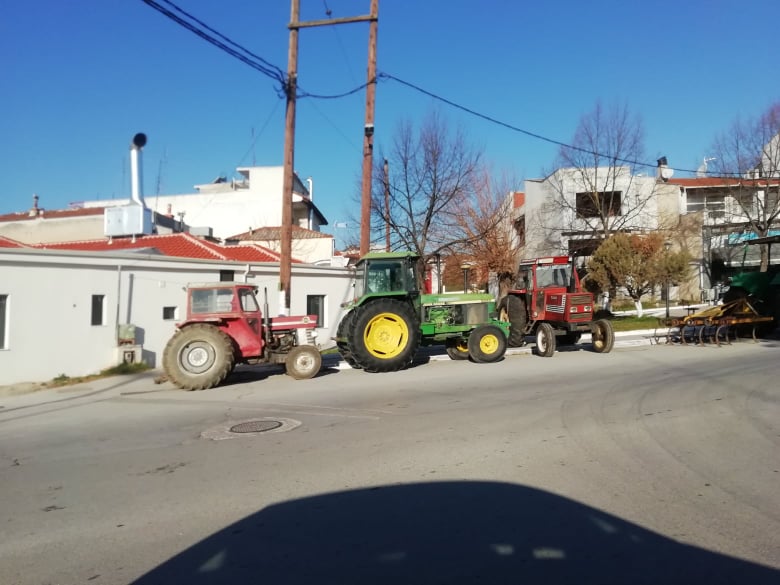 ΤΩΡΑ: Αναχωρούν οι αγρότες της Επανομής για την Αθήνα
