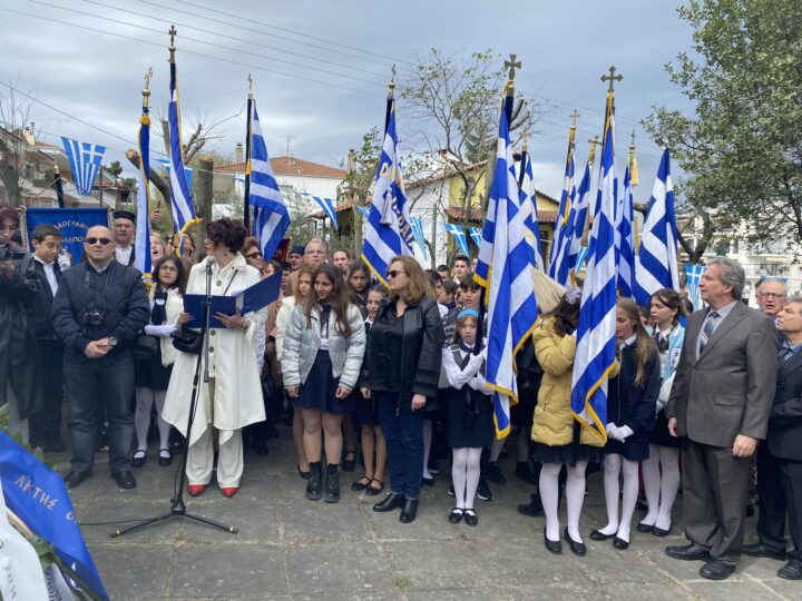 Με λαμπρότητα οι εορταστικές εκδηλώσεις για την 25η Μαρτίου στον Δήμο Θερμαϊκού (ΦΩΤΟΡΕΠΟΡΤΑΖ)