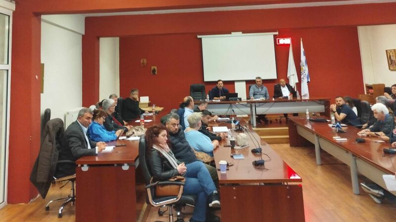 Συζήτηση για το κάμπινγκ με “κατάληξη” το…δημοψήφισμα! (2 ΒΙΝΤΕΟ)