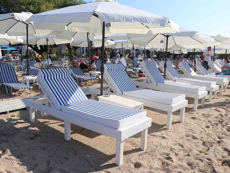 Almiriki Beach Bar στην παραλία Νέων Επιβατών 