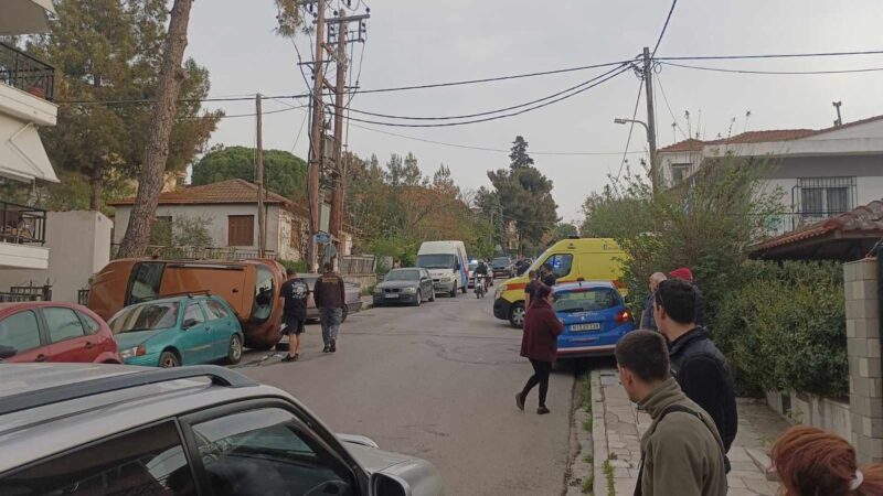 ΤΩΡΑ: Σοκαριστικό τροχαίο στην Ανω Περαία