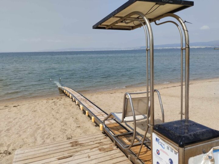 Επανατοποθετήθηκε το Sea Track στην παραλία των Νέων Επιβατών (BINTEO)