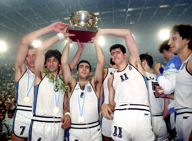 Σαν σήμερα μια από τις μεγαλύτερες εκπλήξεις του παγκόσμιου αθλητισμού: Η Ελλάδα κατέκτησε το Ευρωμπάσκετ του 1987 (ΒΙΝΤΕΟ)