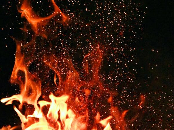 Μικρής έκτασης φωτιά στην Παραλία Επανομής-Εμεινε η μυρωδιά…