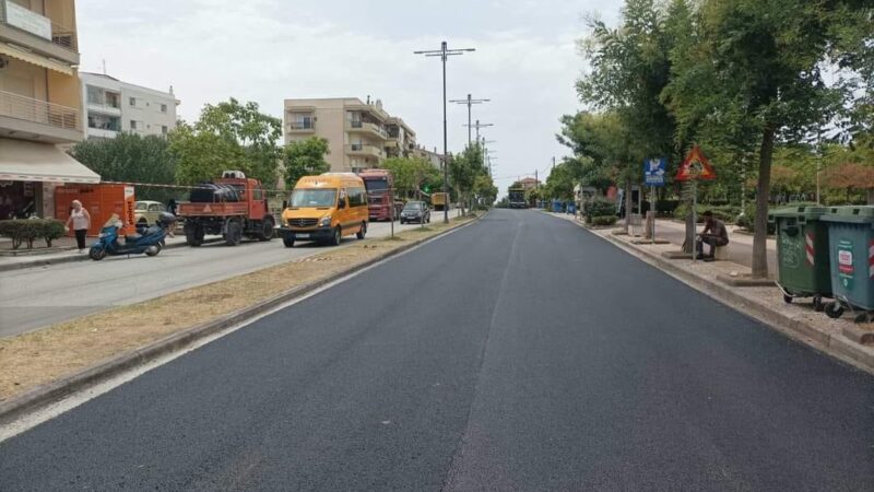 Σε εξέλιξη η ασφαλτόστρωση της Ανθέων