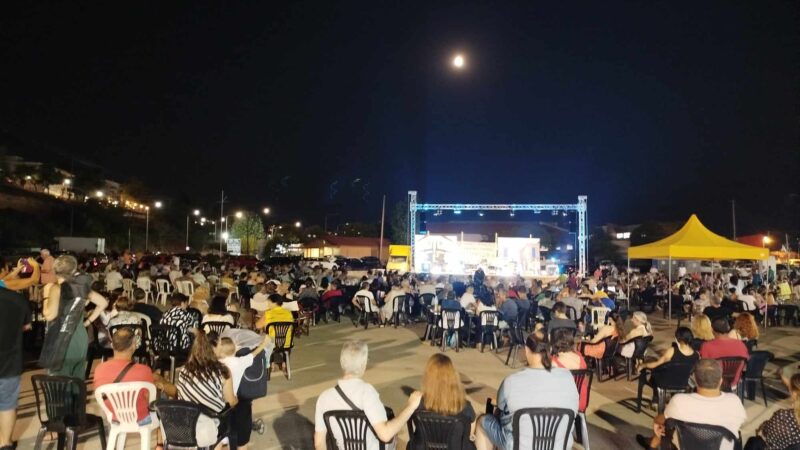 Ολη η Μηχανιώνα μια παρέα!!! (ΦΩΤΟΡΕΠΟΡΤΑΖ+2 ΒΙΝΤΕΟ)