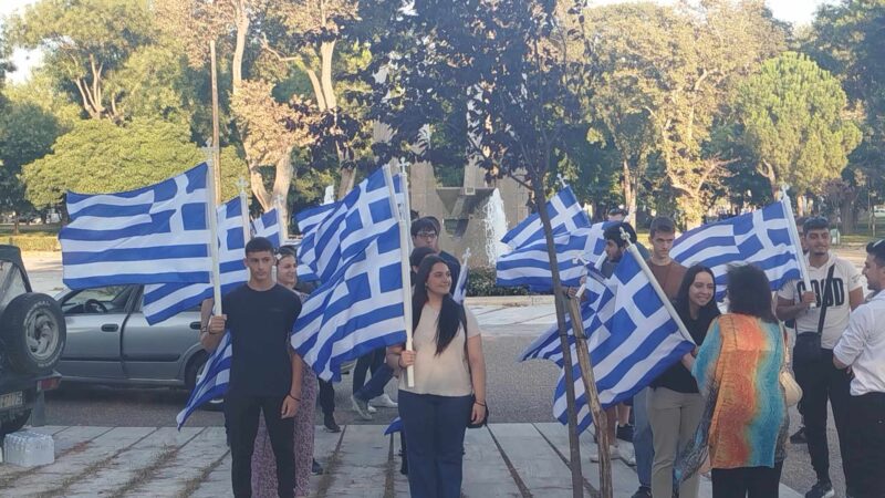 Οι ΠΑΤΡΙΩΤΕΣ τίμησαν τον Ιωνα Δραγούμη (ΦΩΤΟΡΕΠΟΡΤΑΖ+2 ΒΙΝΤΕΟ)