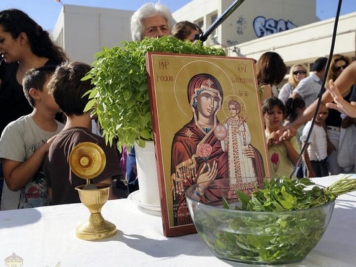 Οι Αγιασμοί σε όλα τα σχολεία του Δήμου Θερμαϊκού