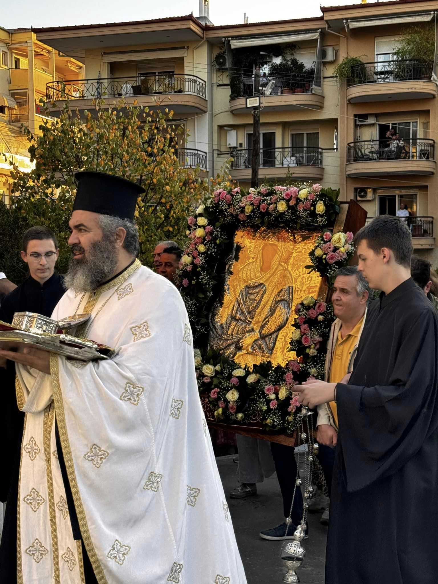 Οι Νέοι Επιβάτες τίμησαν την προστάτιδά τους, Οσία Παρασκευή την Επιβατινή-Περιφορά με Βαρτζόπουλο (ΦΩΤΟΡΕΠΟΡΤΑΖ)