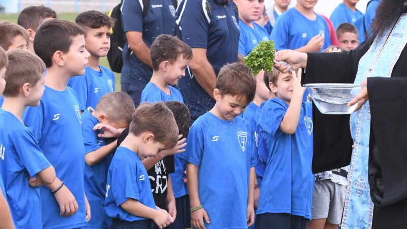Ο αγιασμός του Ποσειδώνα Μηχανιώνας (ΦΩΤΟΡΕΠΟΡΤΑΖ)