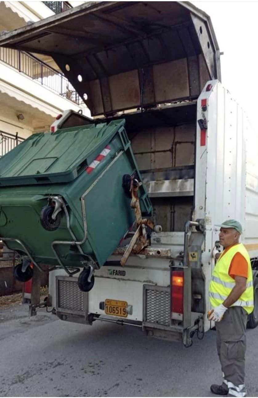 Να συμμαζέψει τα ασυμμάζευτα…απορρίμματα επιχειρεί με δελτίο τύπου η διοίκηση Τζέκου