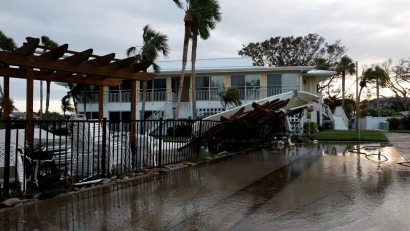 Σαρωτικό το πέρασμα του τυφώνα «Milton» στην Φλόριντα – Έλληνίδα ομογενής περιγράφει την κατάσταση (ΒΙΝΤΕΟ)