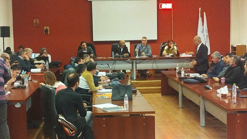 Θέμα στο Δημοτικό Συμβούλιο η “μαυρίλα” της Περαίας-Ζητήθηκαν εξηγήσεις από Τζέκο-Ηχηρή παρέμβαση Τσαμασλή (ΒΙΝΤΕΟ)