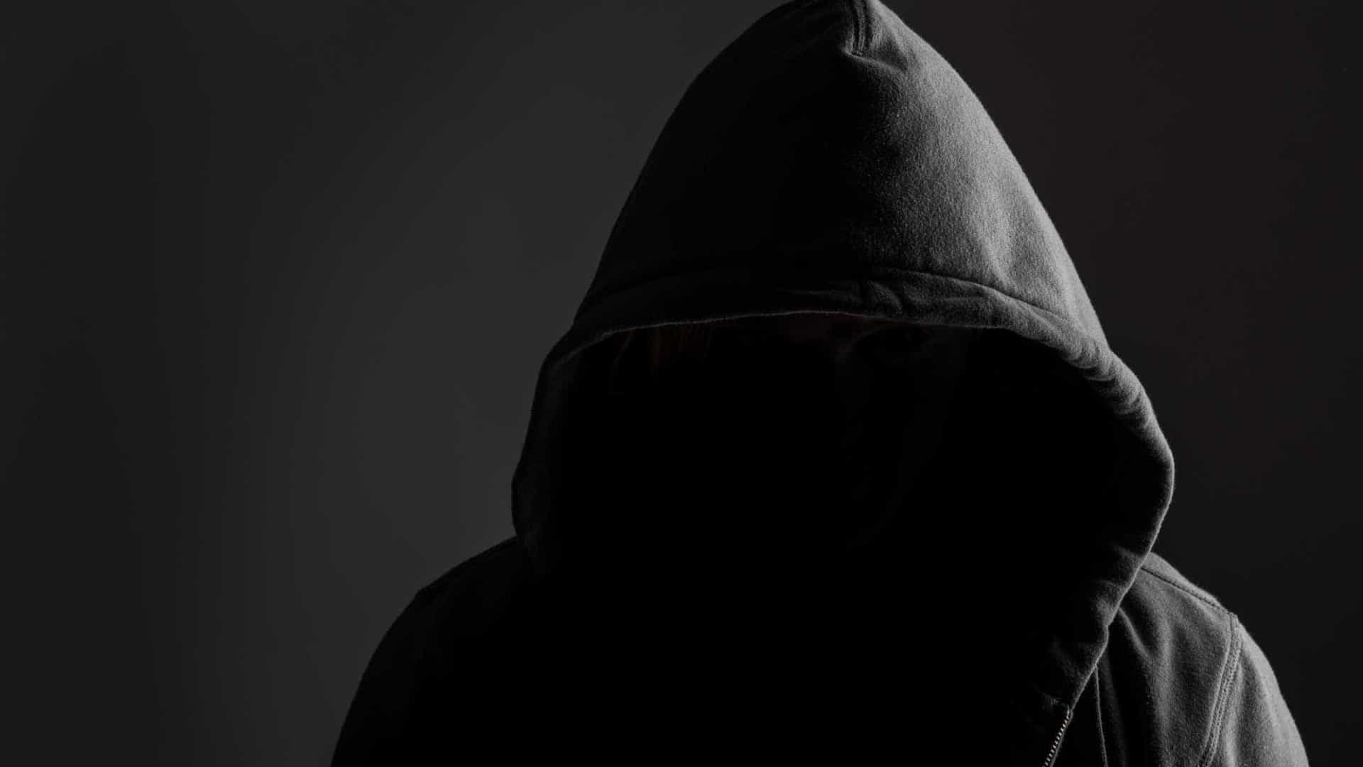 Αδίστακτοι ληστές μπήκαν σε σπίτι, κλείδωσαν το ζευγάρι στο μπάνιο και πήραν ότι μπορούσαν…