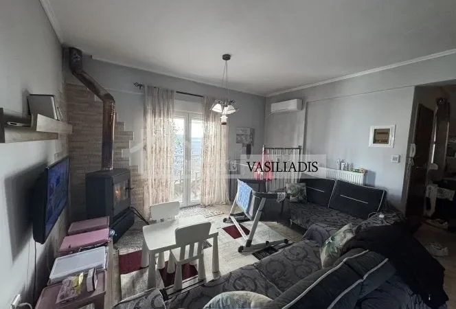 Real Estate Vasiliadis: ΠΩΛΕΙΤΑΙ διαμέρισμα 2 επιπέδων στη Κερασιά