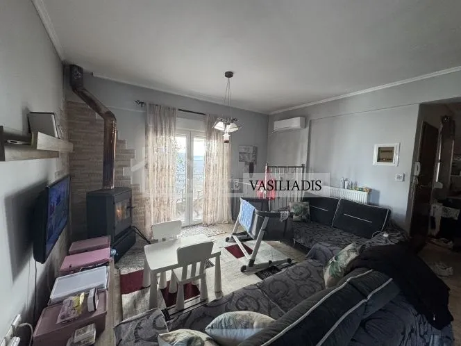 Real Estate Vasiliadis: ΠΩΛΕΙΤΑΙ διαμέρισμα 2 επιπέδων στη Κερασιά