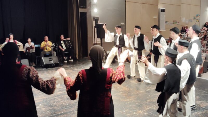 Στιγμές Youth Folk Festival…-H συνέχεια σήμερα στις 18:00(ΦΩΤΟΡΕΠΟΡΤΑΖ+3 ΒΙΝΤΕΟ)