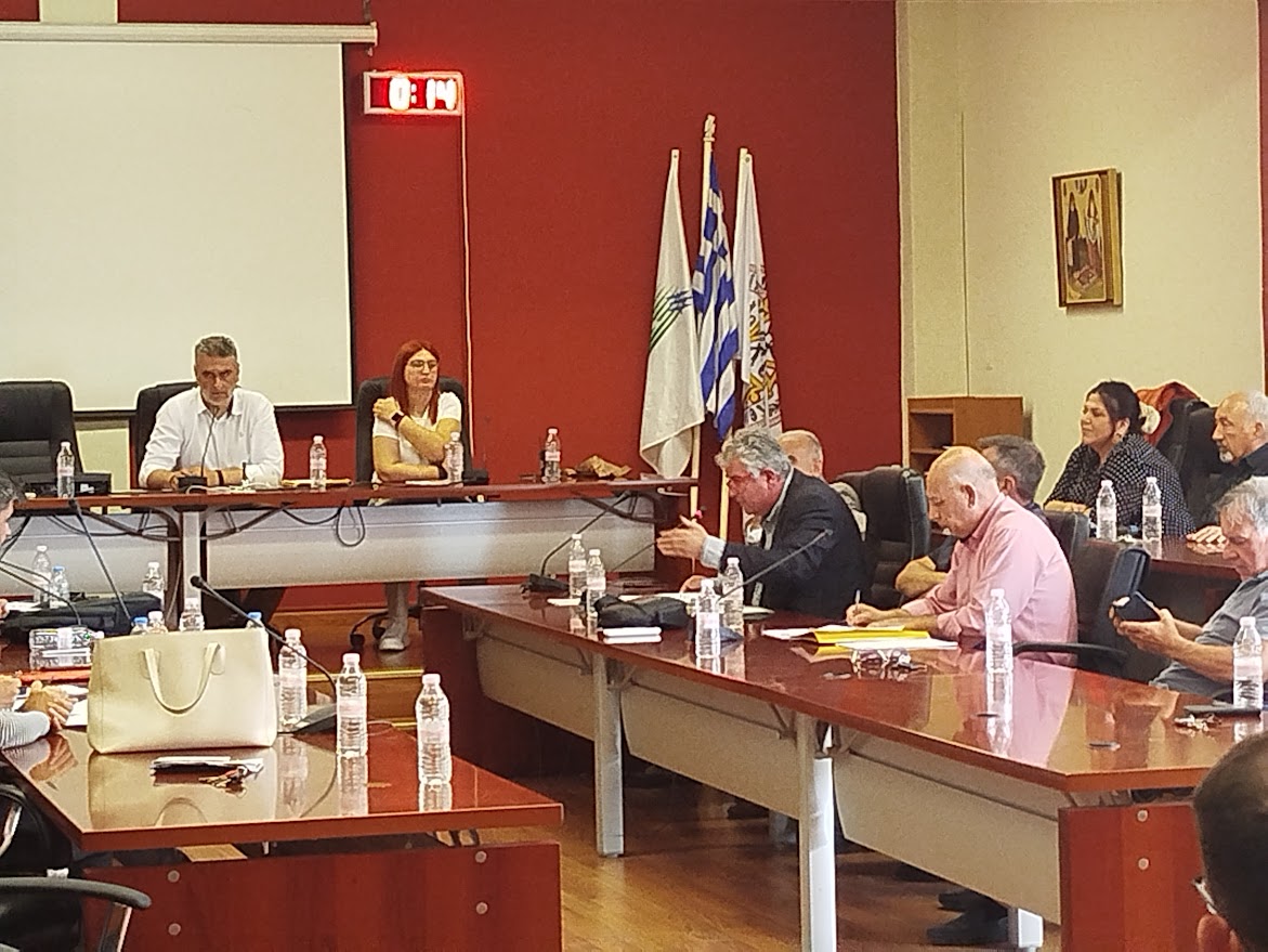 Αγρίεψε ο Κούτουκας: “Δείχνετε υποκρισία στους εργαζομένους, υποκρισία και απέναντι στους δημότες” (ΒΙΝΤΕΟ)