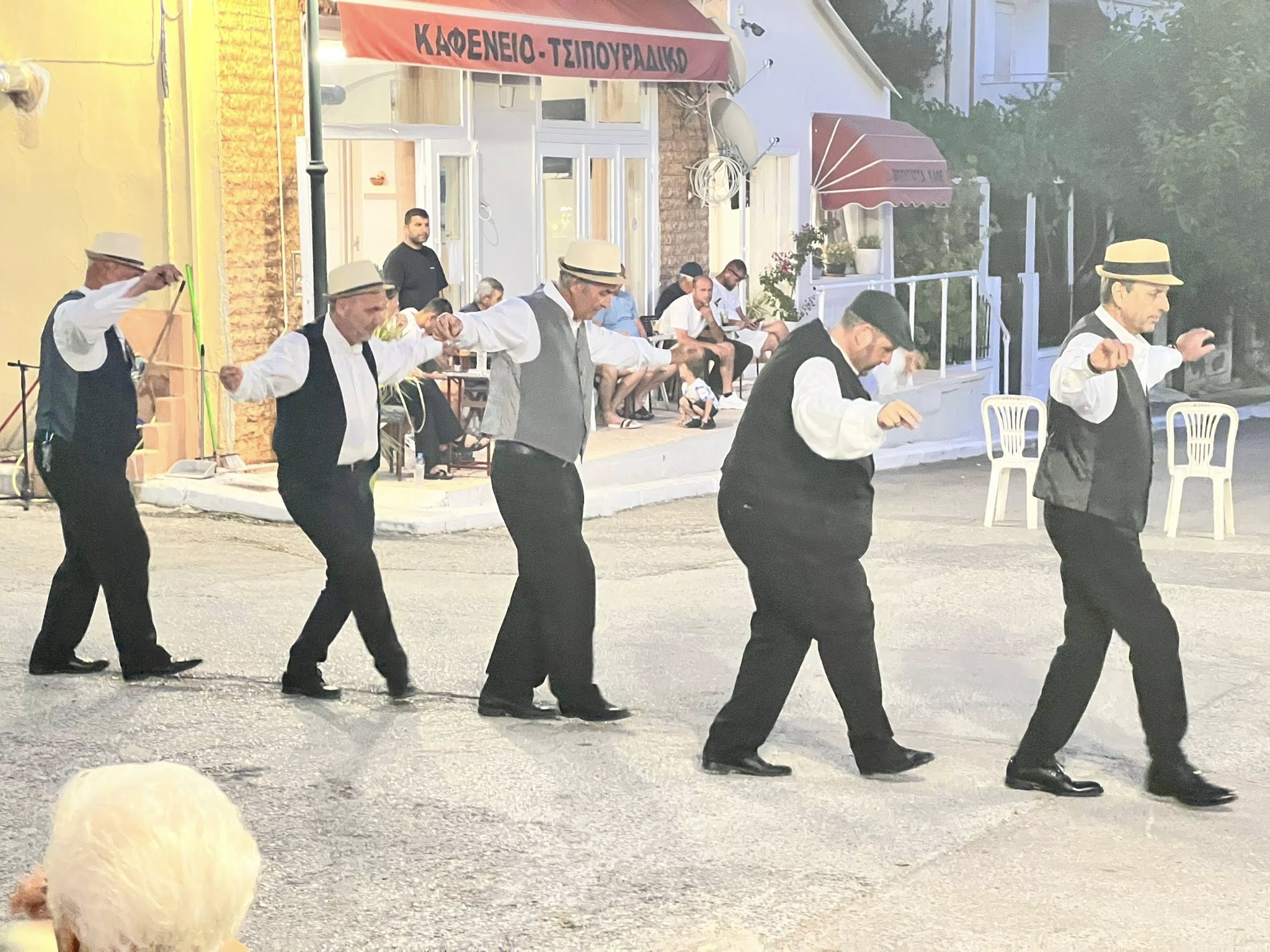 ΑΠΟΨΕ: Αντάμωμα παραδοσιακών συλλόγων στο Αγγελοχώρι (21:00)