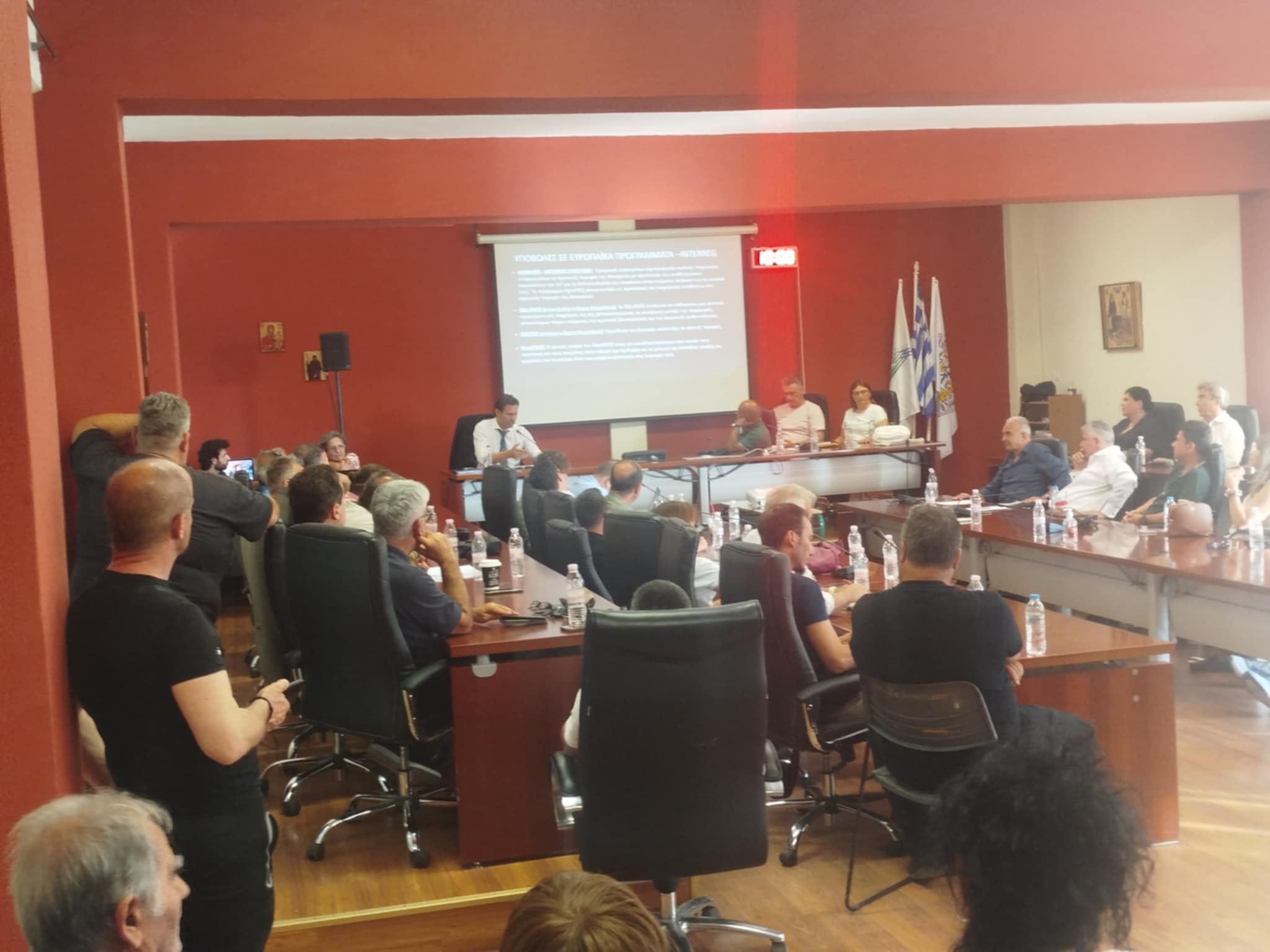 Εχουμε νικητή! Απολογισμό με έργα των προηγούμενων διοικήσεων έκανε ο Τζέκος και αναφώνησε: “Παρομοιάζω την περιοχή μας με την νότια Αθήνα” (ΒΙΝΤΕΟ)