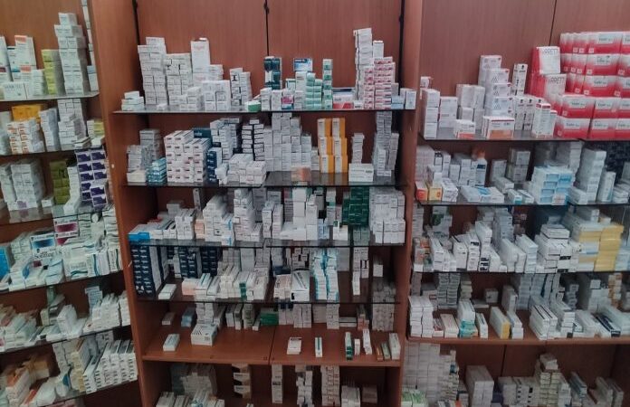 ΕΟΠΥΥ: Ξεκινά από σήμερα η δωρεάν κατ’ οίκον διανομή φαρμάκων (BINTEO)