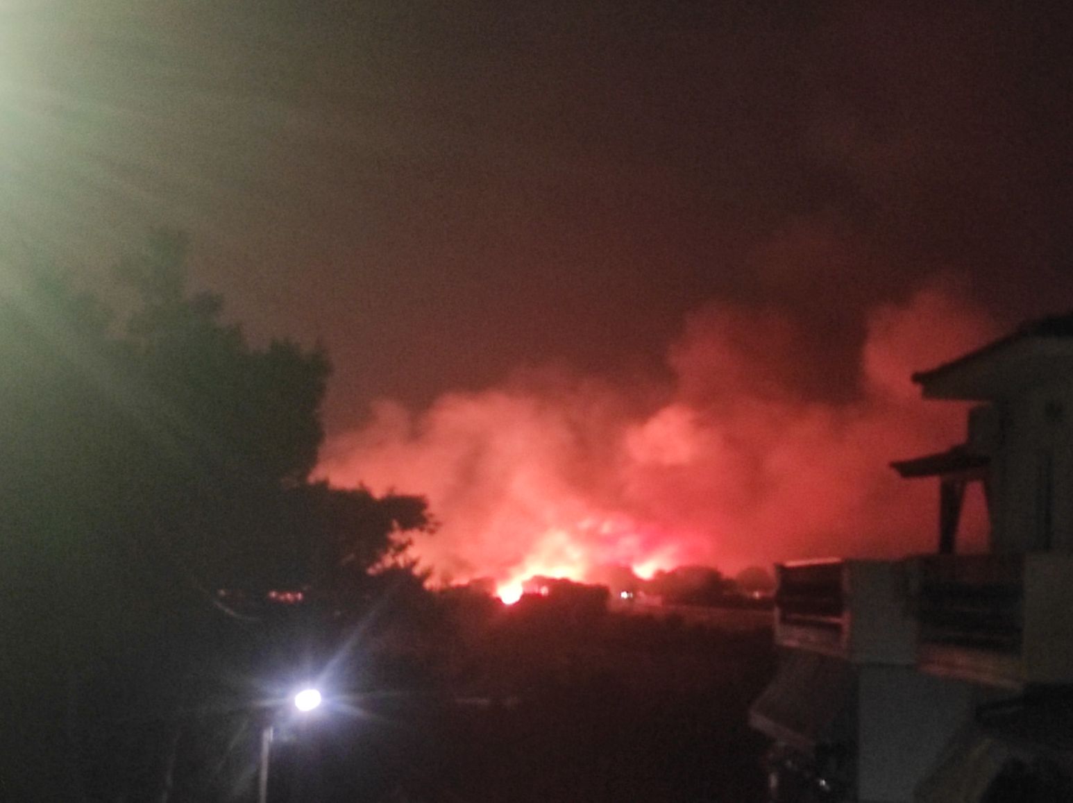 Εσβησε η πυρκαγιά, επανέρχεται η τάξη στους Ν. Επιβάτες
