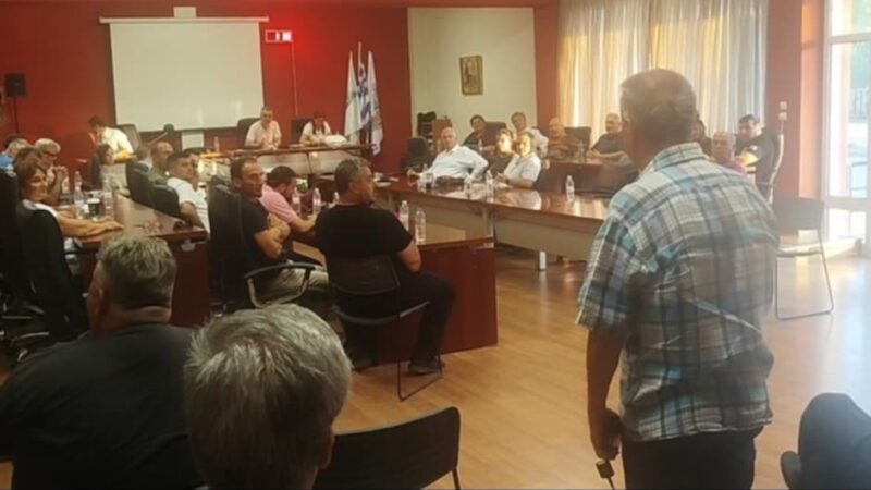 Κραυγή δημότη Γιάννη Χαρισούλη: ” Η πόλη βρωμάει…” (ΒΙΝΤΕΟ)