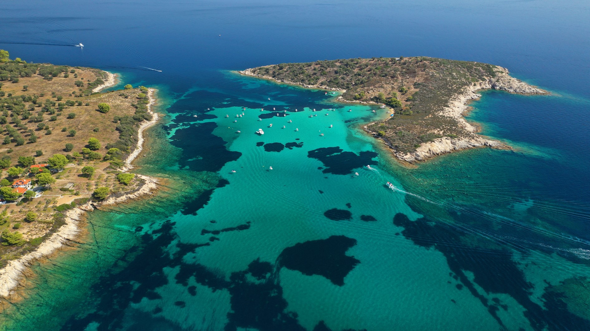 Αξιοποιείται τουριστικά το νησάκι Διάπορος στη Χαλκιδική-Θα κατασκευαστούν βίλες και μπανγκαλόους