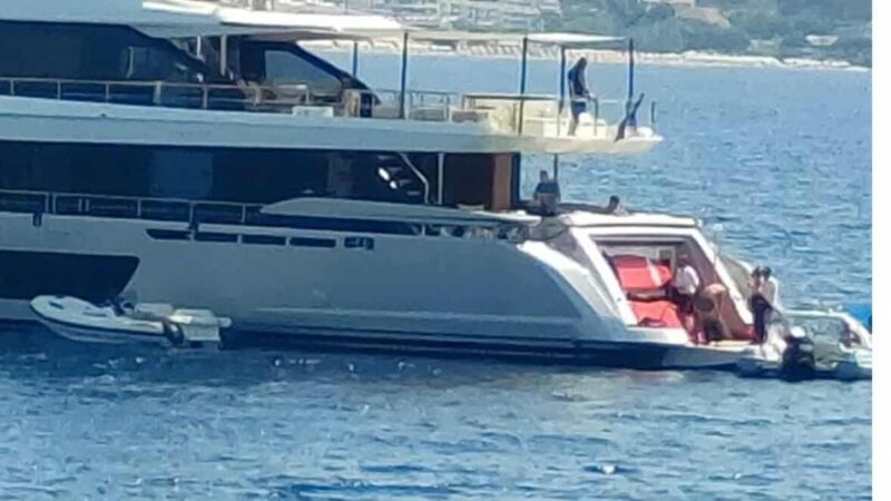 Ο Κριστιάνο Ρονάλντο κάνει διακοπές στην Αμμουλιανή (ΦΩΤΟΡΕΠΟΡΤΑΖ)