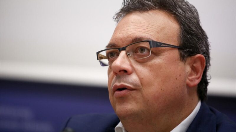 Αφιξη Φάμελλου στην Επανομή- Θα μιλήσει με αγρότες στα ΚΑΠΗ