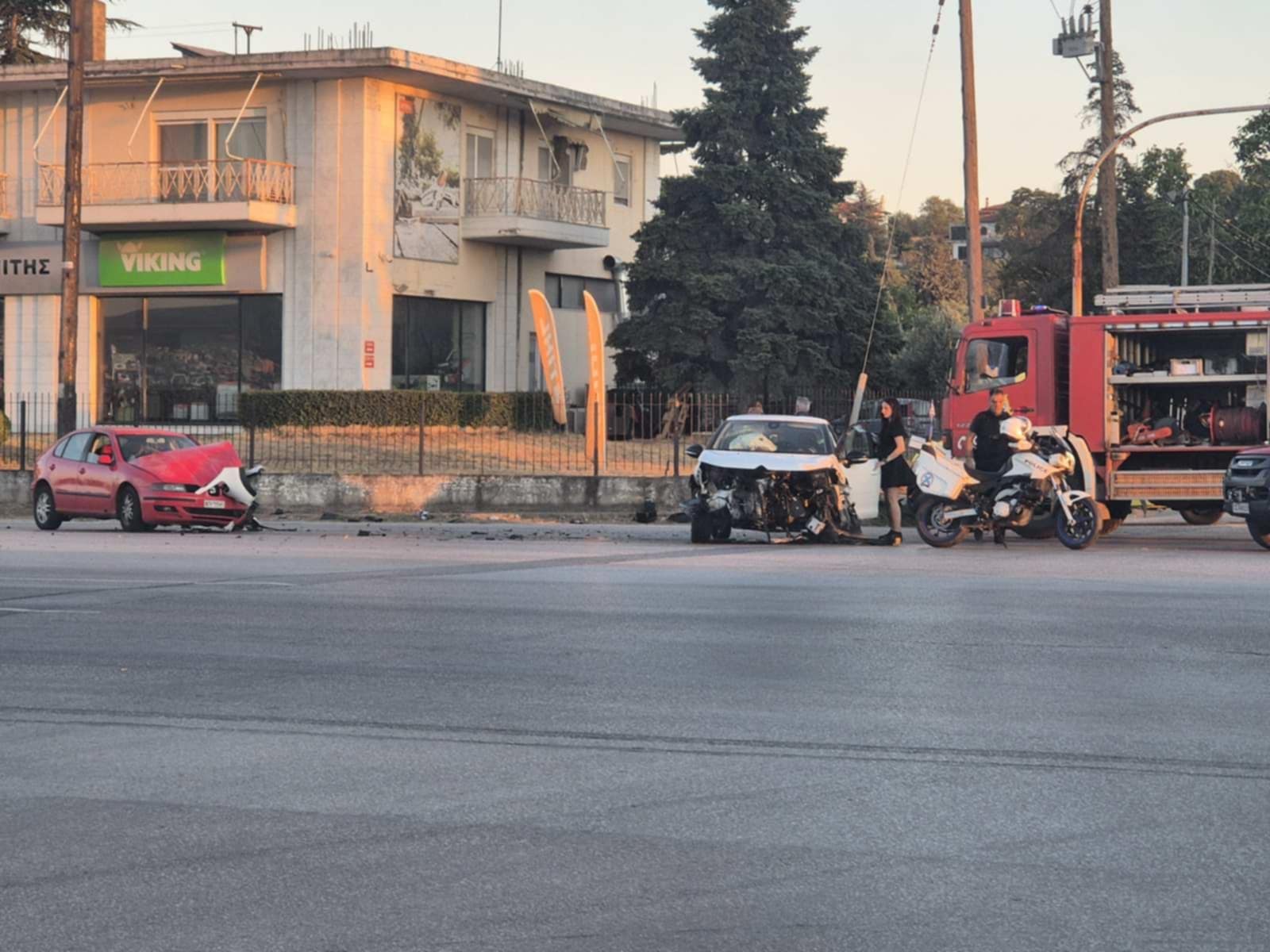 ΤΩΡΑ: Μετωπική στη διασταύρωση του Discount