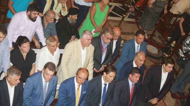 Πλήθος επισήμων στην Παναγία της Μηχανιώνας (ΦΩΤΟΡΕΠΟΡΤΑΖ)