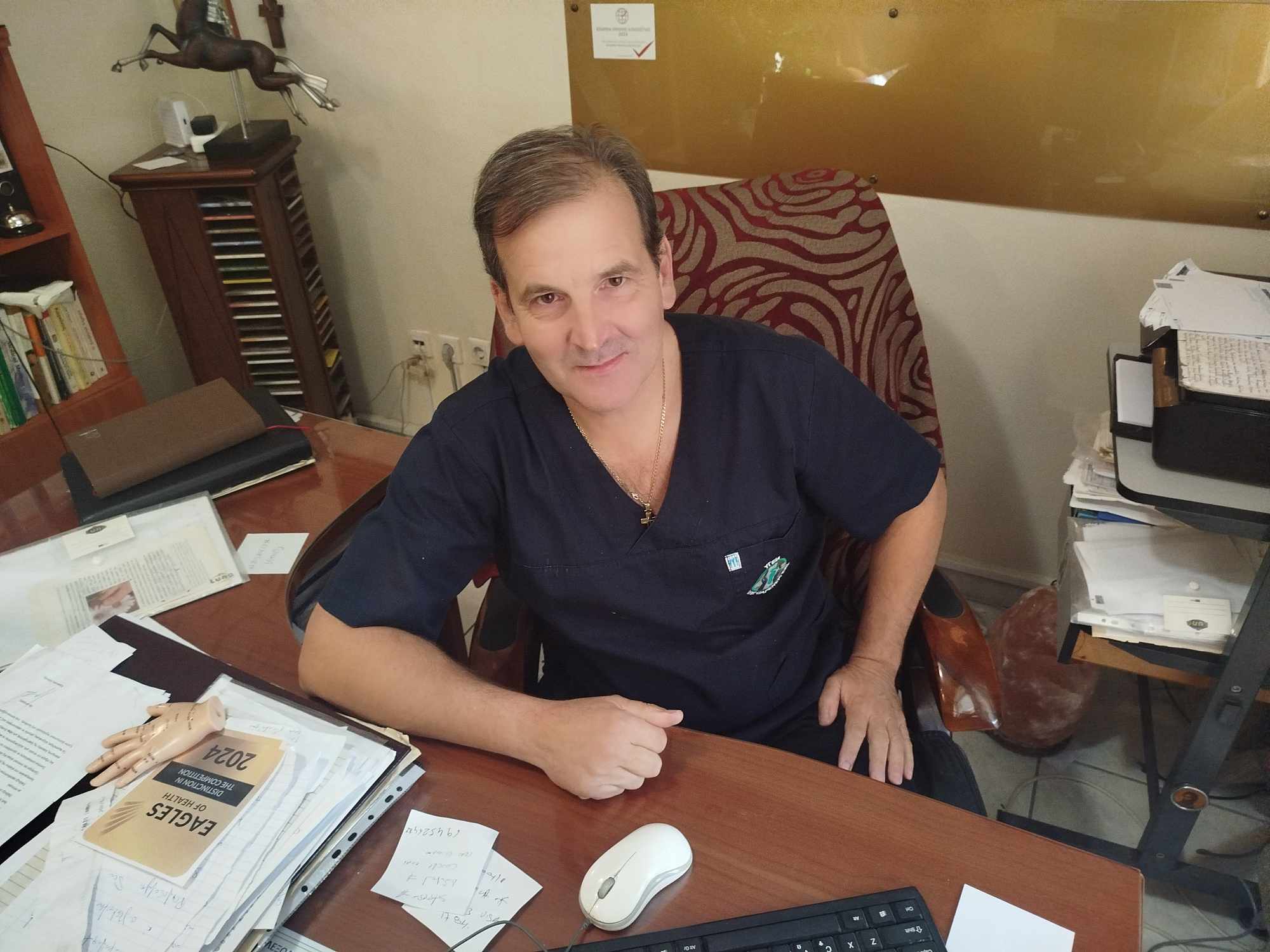 Νίκος Τακίδης: ” Αγγιγμα ψυχής η ρεφλεξολογία”