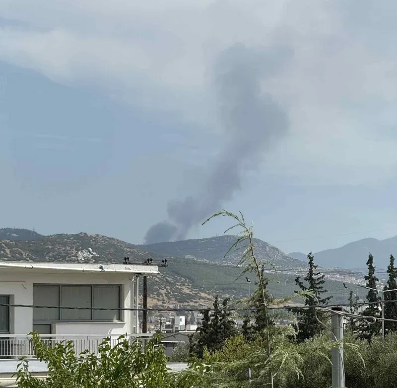 ΤΩΡΑ: Μεγάλη φωτιά στον Χορτιάτη-Επιχειρούν  4 αεροσκάφη και 3 ελικόπτερα.