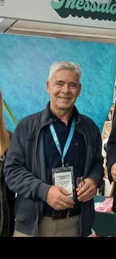 Αυτός είναι ο Γιώργος, ο αντιδήμαρχος που γράφει όλη μέρα στο facebook