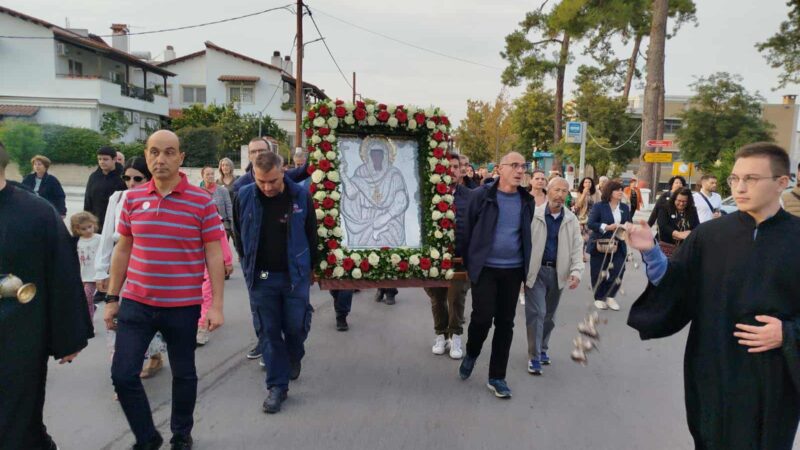 Λιτανεία: Η Οσία Παρασκευή στους δρόμους των Ν. Επιβατών-Μεγάλη η Χάρη Της! (ΦΩΤΟΡΕΠΟΡΤΑΖ+ΒΙΝΤΕΟ)