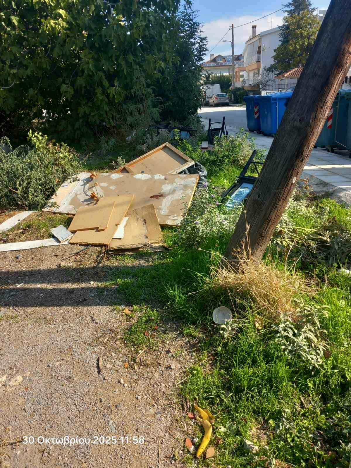 Περαία: Κακό χάλι στις οδούς Κρήτης και Σοφίας Βέμπο-Η μπόχα φτάνει μέχρι το Δημαρχείο (ΦΩΤΟΡΕΠΟΡΤΑΖ)