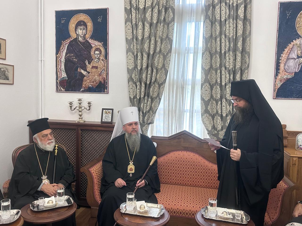 Αναστάτωση από την επίσκεψη του Μητροπολίτη Κιέβου στο Αγιο Ορος