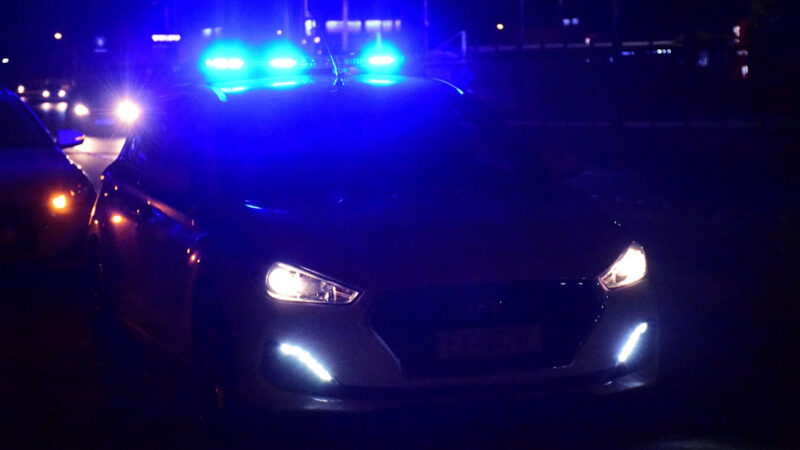 Μαχαιρώθηκε 20χρονος σε κεντρικό δρόμο της Περαίας