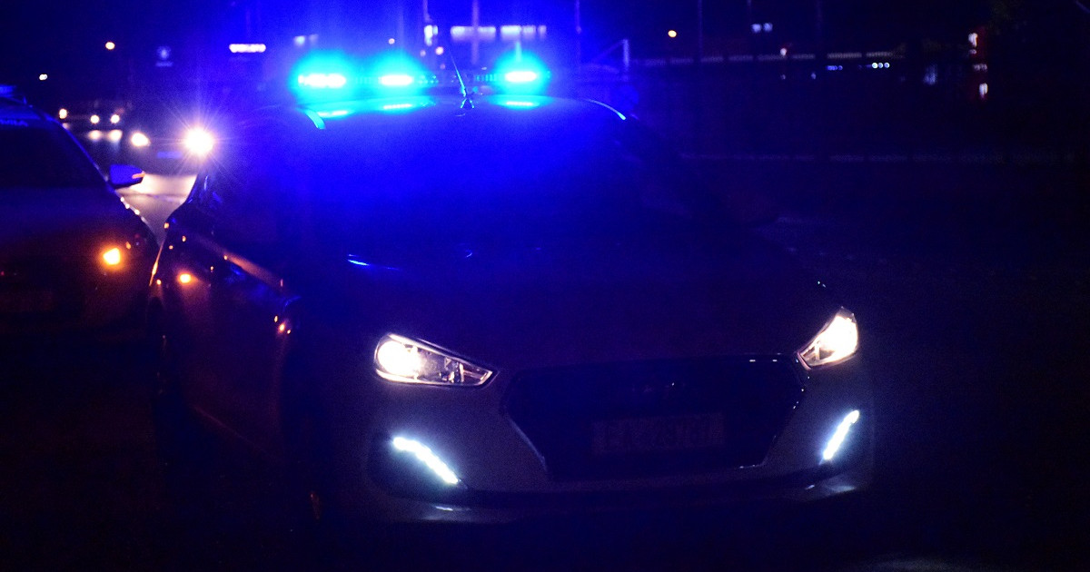 Μαχαιρώθηκε 20χρονος σε κεντρικό δρόμο της Περαίας
