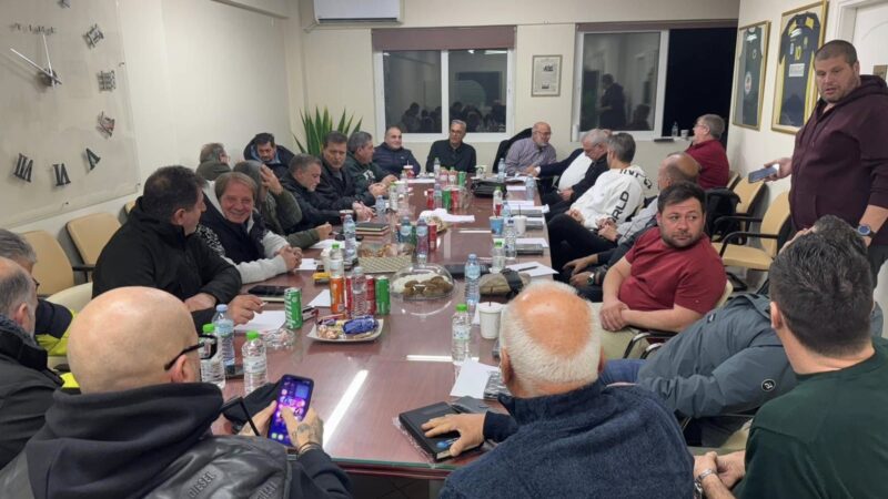 Πανελλαδική απεργία επ’ αόριστον στις λαϊκές αγορές