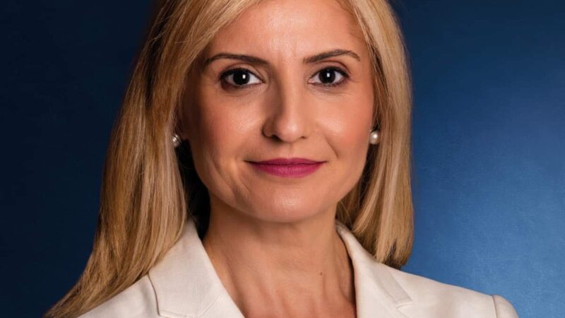 “Καλά Χριστούγεννα” από την Κατερίνα Ζιούτα! (ΒΙΝΤΕΟ)