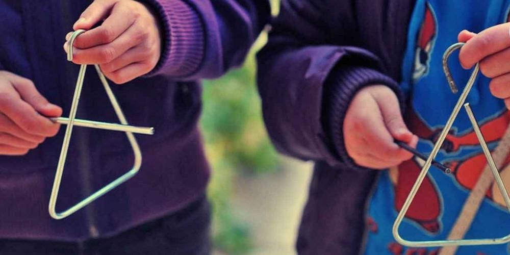 Τα Πρωτοχρονιάτικα κάλαντα: Αρχιμηνιά κι αρχιχρονιά… (ΒΙΝΤΕΟ)