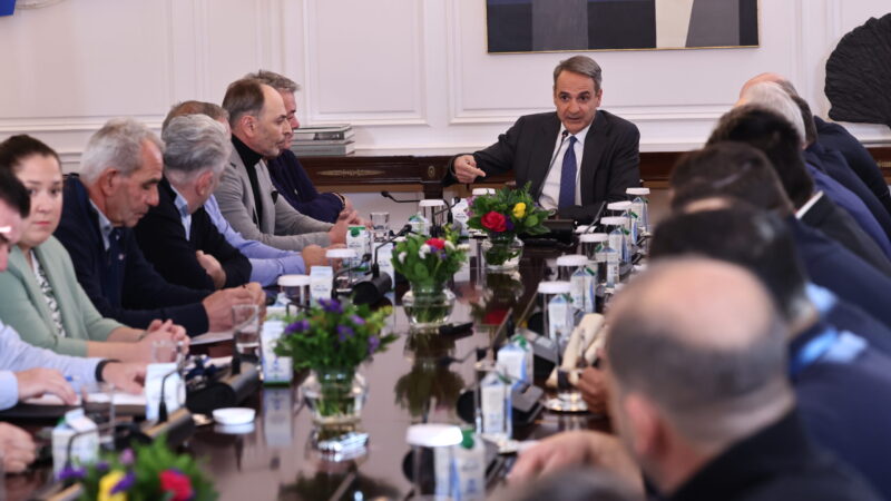 Απόλυτη δικαίωση και νίκη των αγροτών της Επανομής! “Λευκός καπνός” στη συνάντηση με τον Πρωθυπουργό