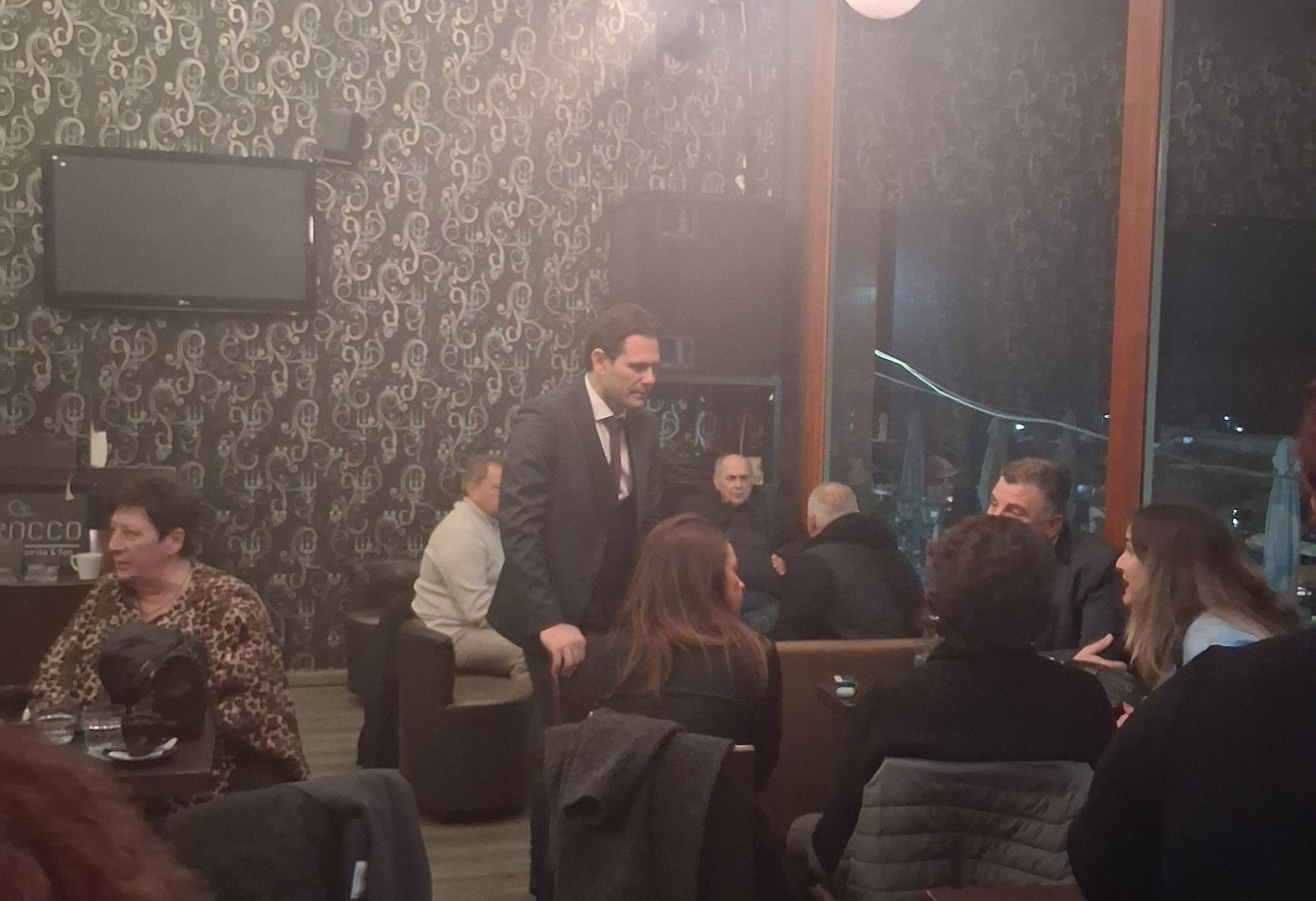 Για γέλια και για κλάματα: Πίτα…ρεφενέ, ο καθένας πλήρωσε τον καφέ και το κομμάτι του!!!-Κατέβηκε η ανάρτηση από τα social του Δήμου