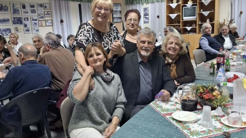 Ωραία ατμόσφαιρα στη κοπή πίτας του ΚΑΠΗ της Κερασιάς