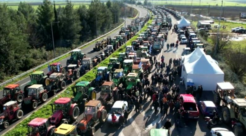 Κρίσιμες αποφάσεις για τους αγρότες – Την Κυριακή καθορίζουν τη στάση τους (BINTEO)