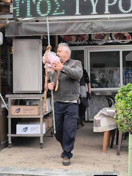 ΣΗΜΕΡΑ: Το έθιμο της Σούβλας είναι στη Κερασιά!